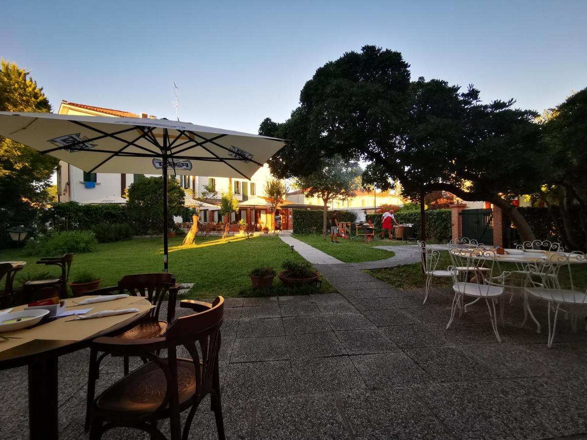 Hotel Villa Orio E Beatrice Venedigs Lido Eksteriør billede